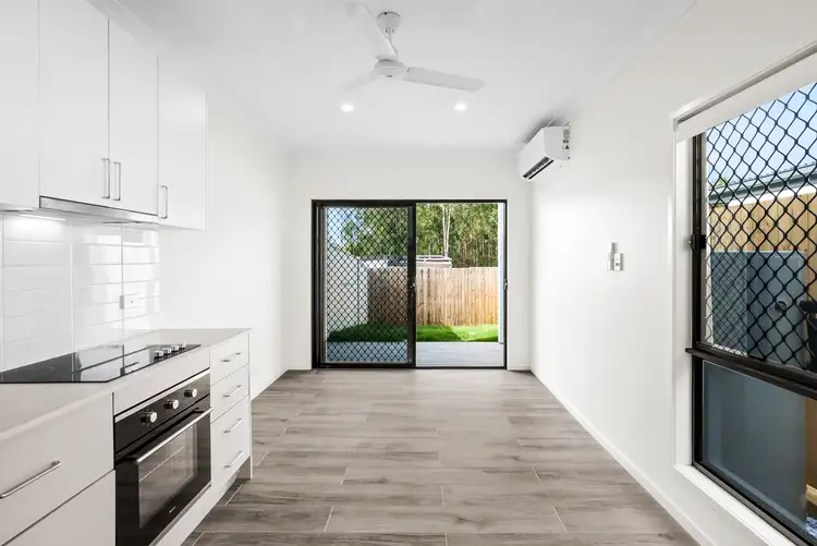 2/5 Amber Court, Redbank Plains QLD 4301