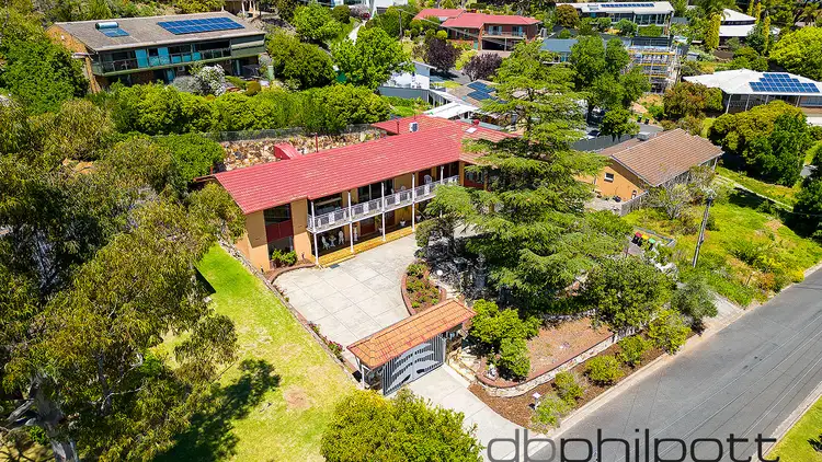 8 Darrell Ave, Wattle Park SA 5066