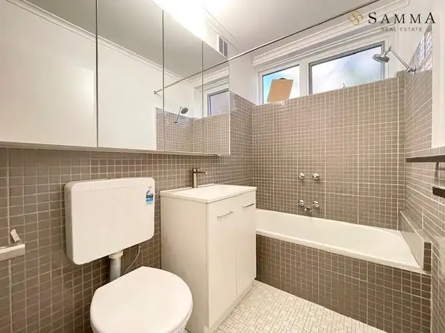 Fifth view of Homely apartment listing, 4/3-25 Hanover Street, Fitzroy VIC 3065