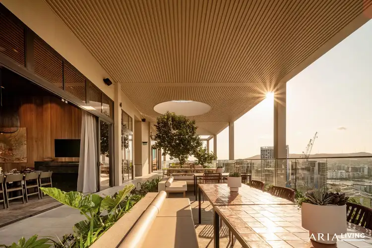 910/20 Edmondstone Street, South Brisbane QLD 4101