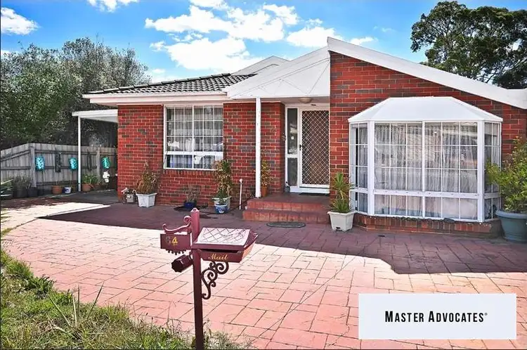 64 Dowding Close