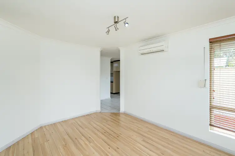 Fifth view of Homely house listing, 4 The Mead, Kiara WA 6054