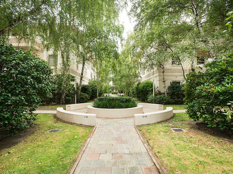 Main view of Homely unit listing, 9/449-453 St Kilda Road, Melbourne VIC 3000