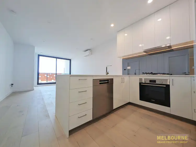 505/54 Montclair Avenue