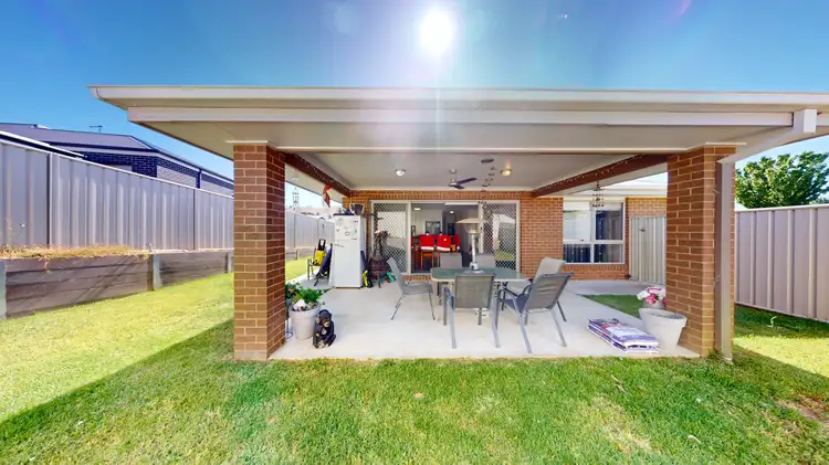 Third view of Homely house listing, 4 Pembroke Cresent, Wodonga VIC 3690