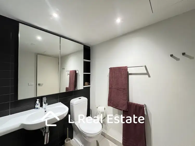 Fifth view of Homely apartment listing, 834/572 St Kilda Road Melbourne, Melbourne VIC 3004