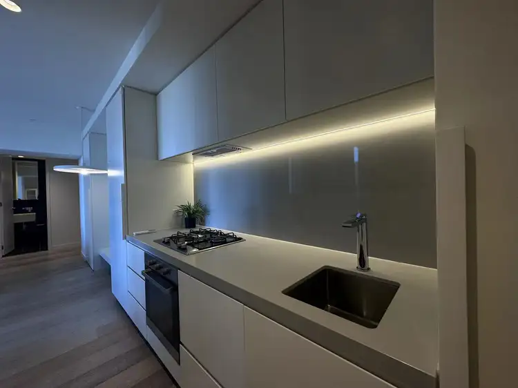 2006/81 A'beckett Street