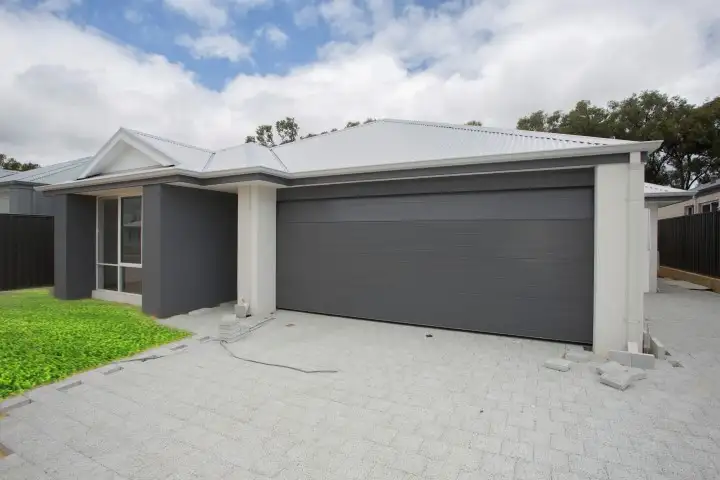 Second view of Homely semi-detached listing, 5b Sonoma Way, Madora Bay WA 6210