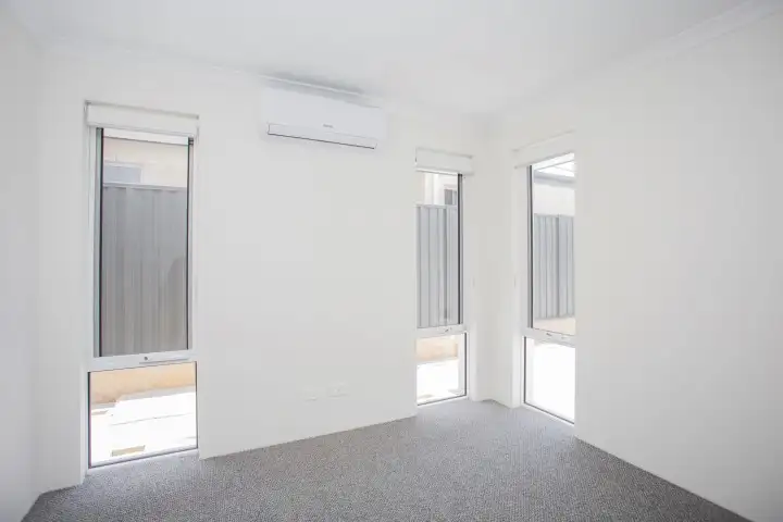 Third view of Homely semi-detached listing, 5b Sonoma Way, Madora Bay WA 6210