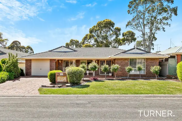 5 Greenbriar Avenue
