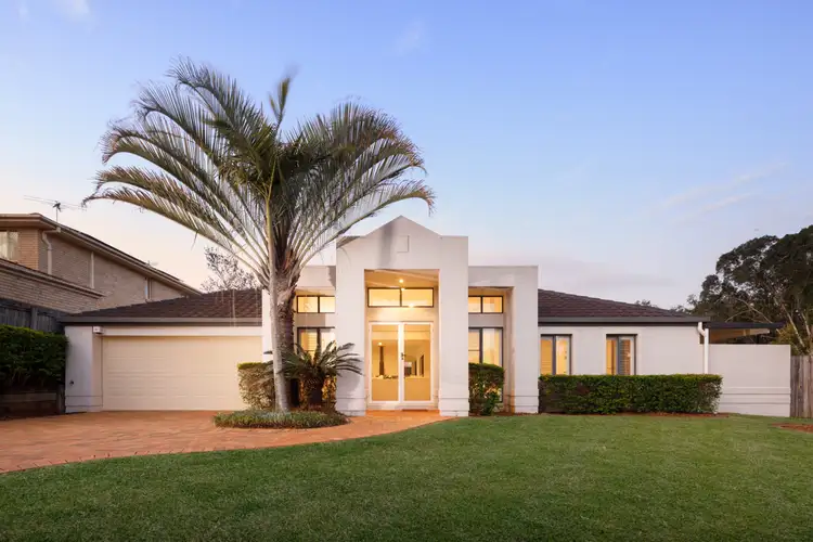 3 Kensington Cct, Brookfield QLD 4069