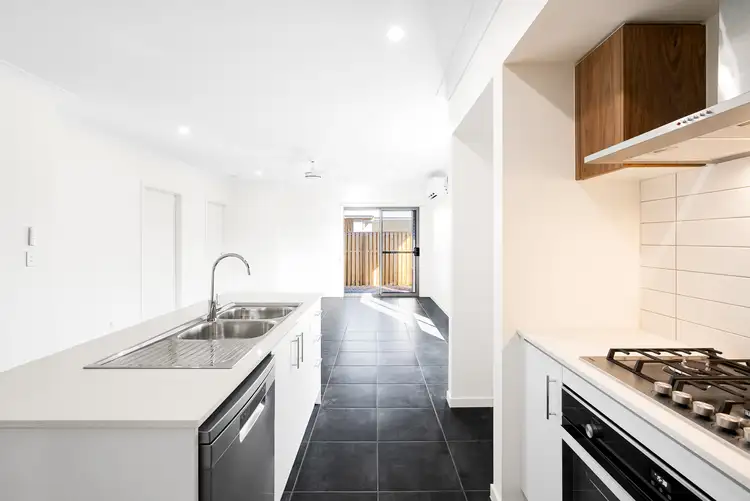 Main view of Homely house listing, 10 Lewis Street, Thornlands QLD 4164