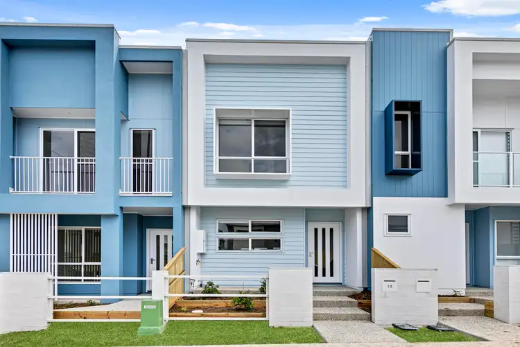 13 Hawkesbury Way, Nirimba QLD 4551