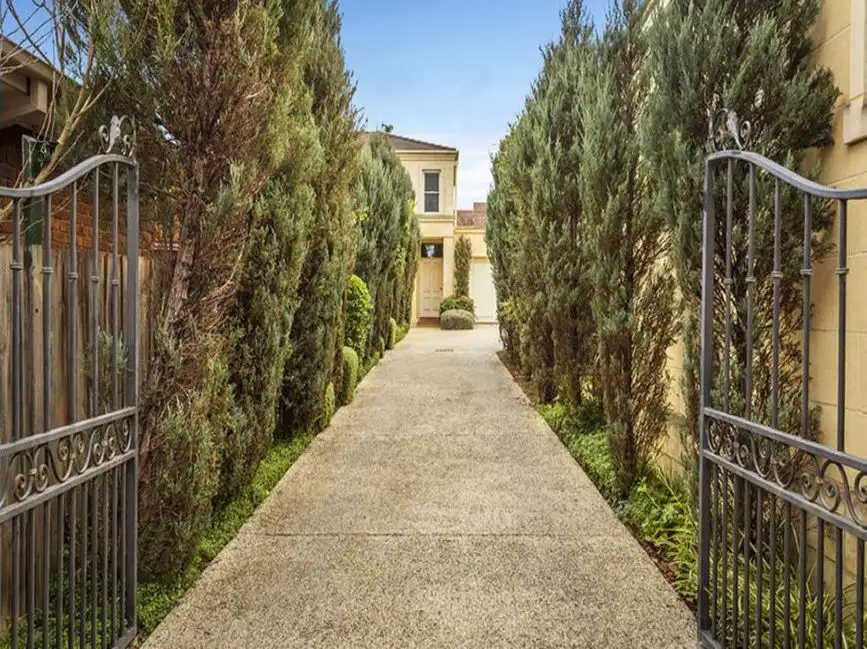 Main view of Homely house listing, 2/2 Clifton Grove, Hawthorn East VIC 3123