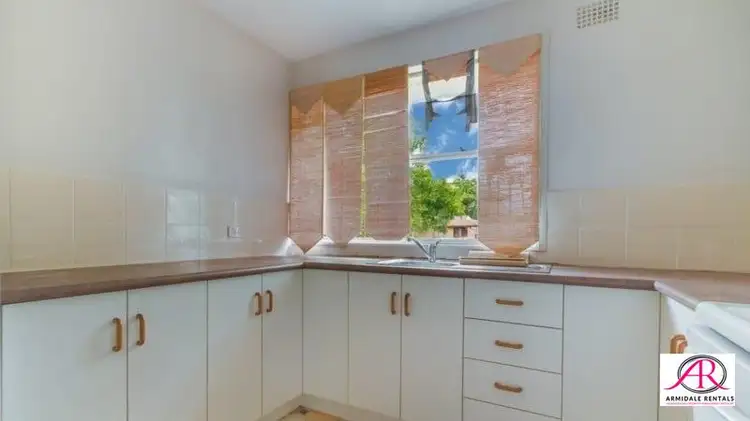 Room 4/1 McIntosh Crescent, Armidale NSW 2350