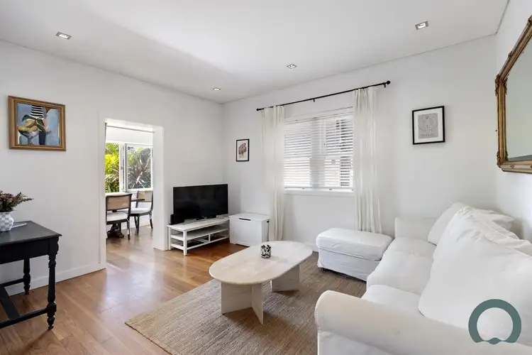 5/4 Quinton Road