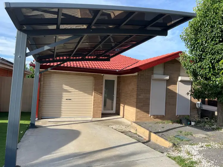 16 Audrey Cahn Street, Macgregor ACT 2615