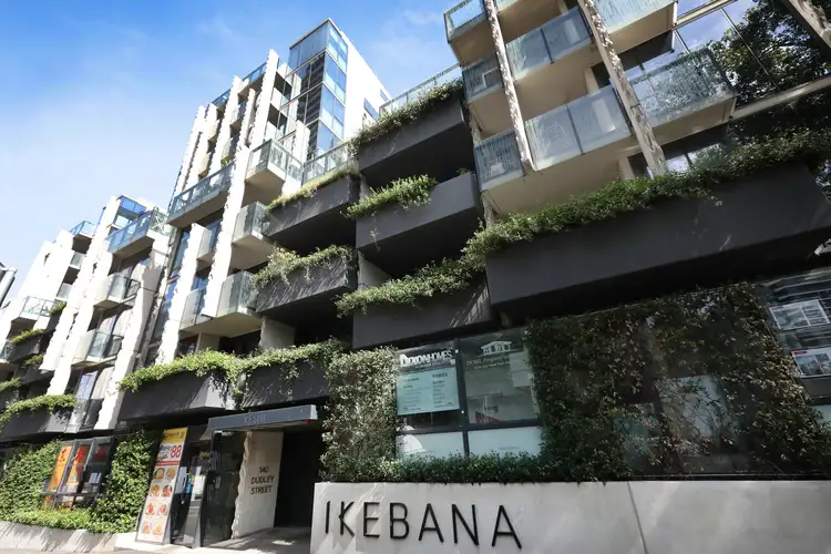 108/140 Dudley Street