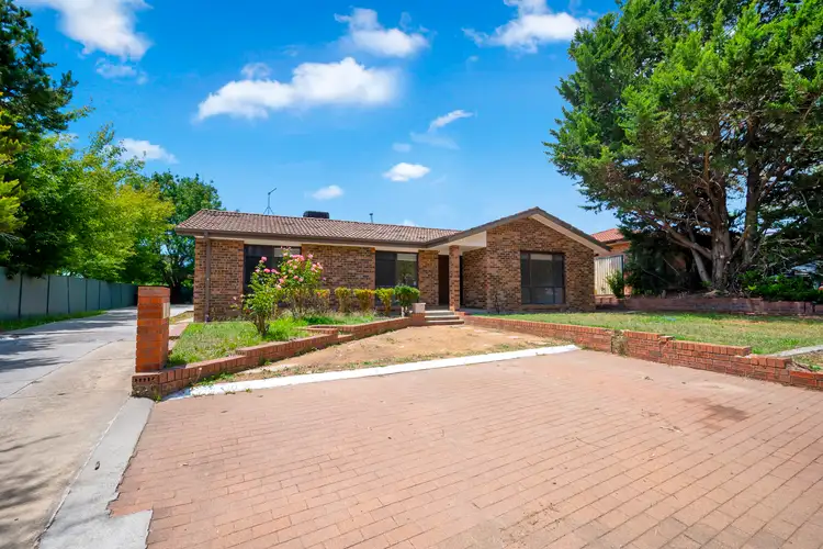 23 Alice Jackson Cres