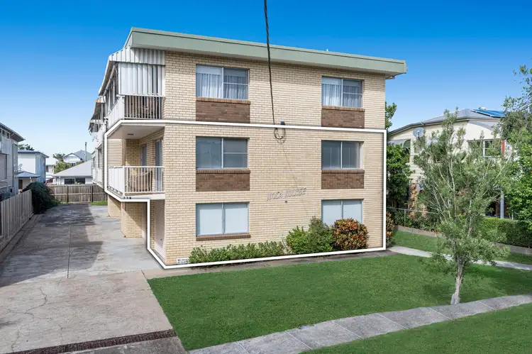 1/22 Clara Street, Wynnum QLD 4178