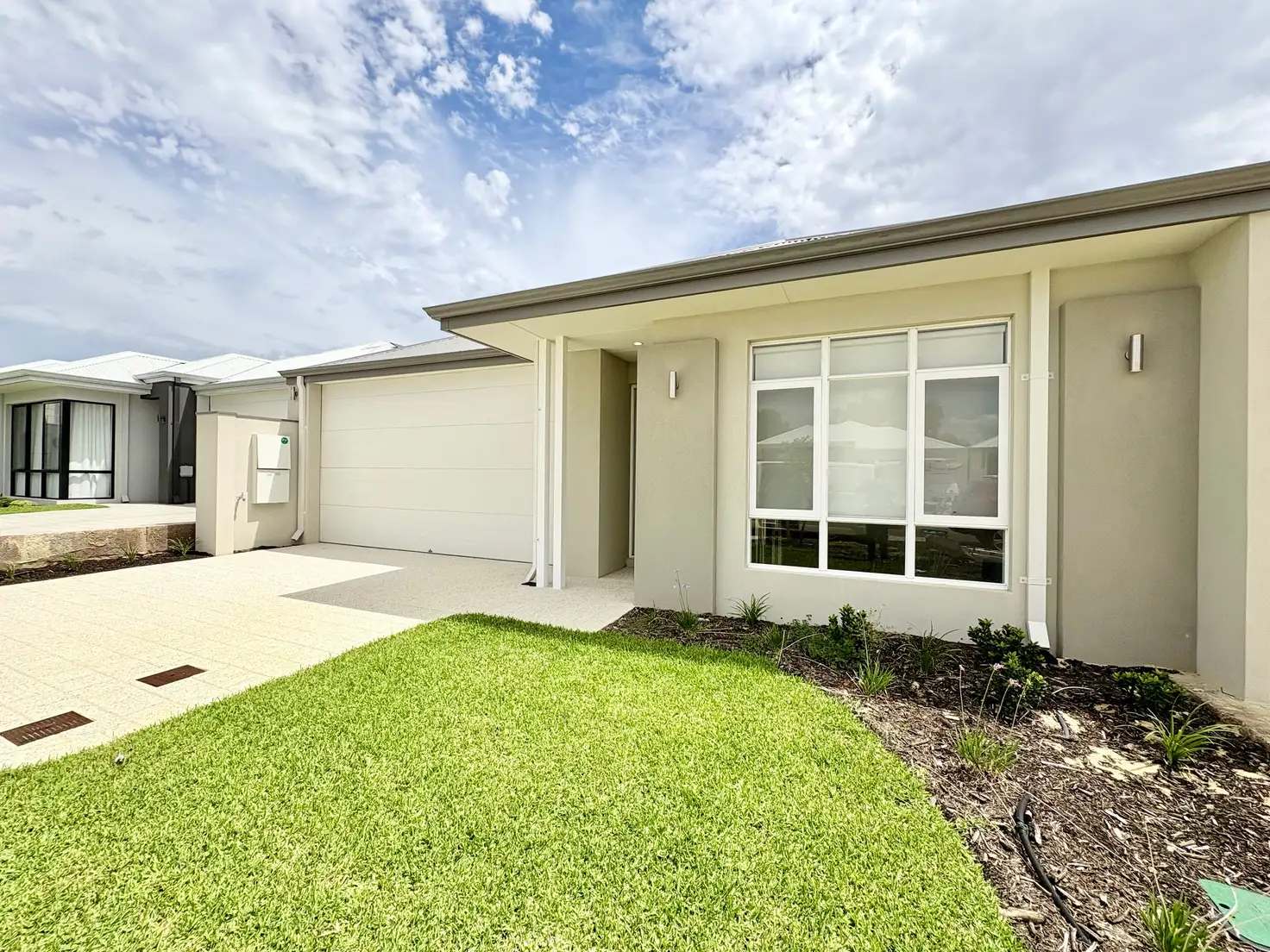 Main view of Homely house listing, 6 Arrowsmith Loop, South Guildford WA 6055