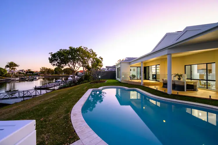 1098 Beechwood Drive, Hope Island QLD 4212