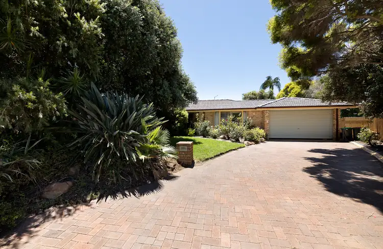 18 Collins Court, Morley WA 6062