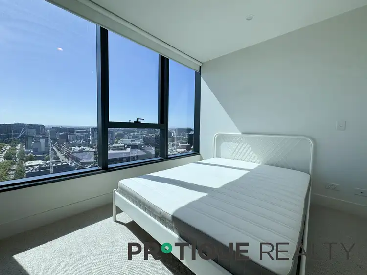 2102/500 Elizabeth Street