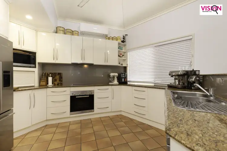 Third view of Homely house listing, 10 Lyn Court, Beaconsfield QLD 4740