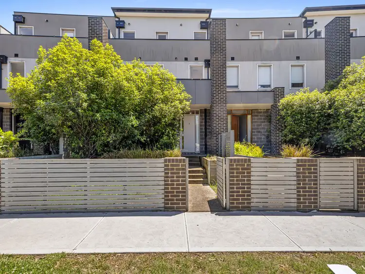 3/2 Ambrose Treacy  drive, Bundoora VIC 3083