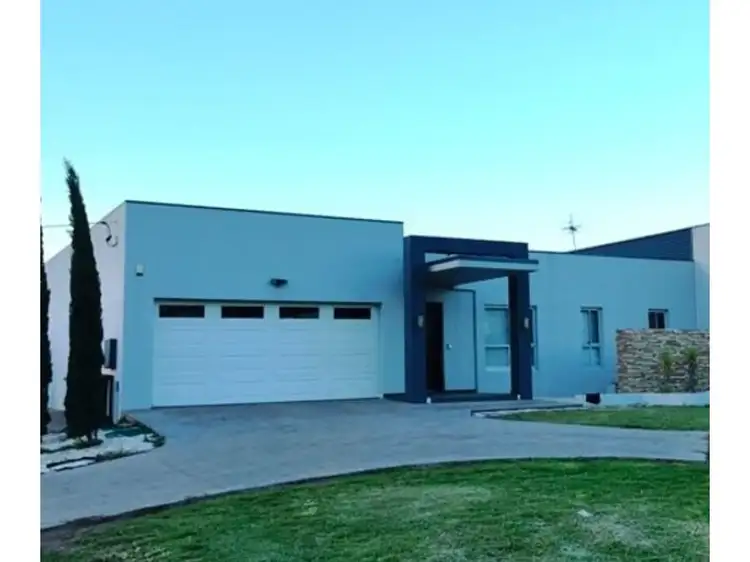 75b Watts Road, Kemps Creek NSW 2178