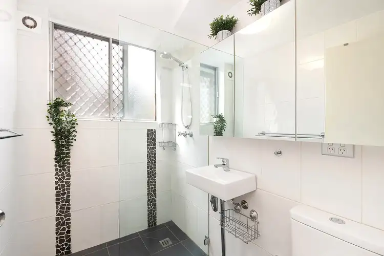 Fourth view of Homely unit listing, 2/404 Mowbray Road, Lane Cove NSW 2066