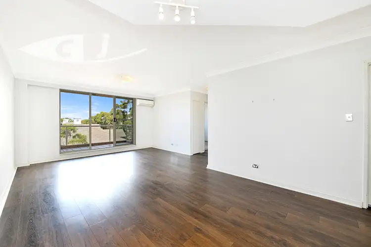 503/4 Wentworth Drive, Liberty Grove NSW 2138