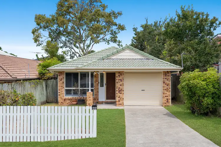 32 Ure Street, Wynnum QLD 4178