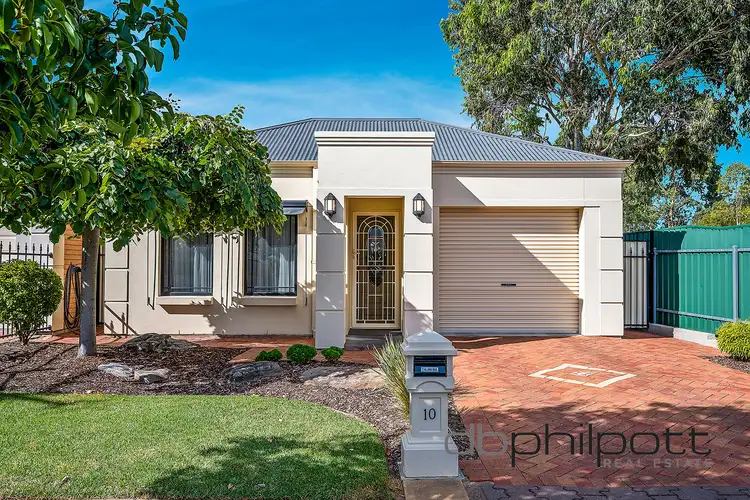 10 Queensborough Avenue, Hillcrest SA 5086