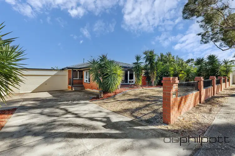 3 Mostyn Crescent, Salisbury East SA 5109