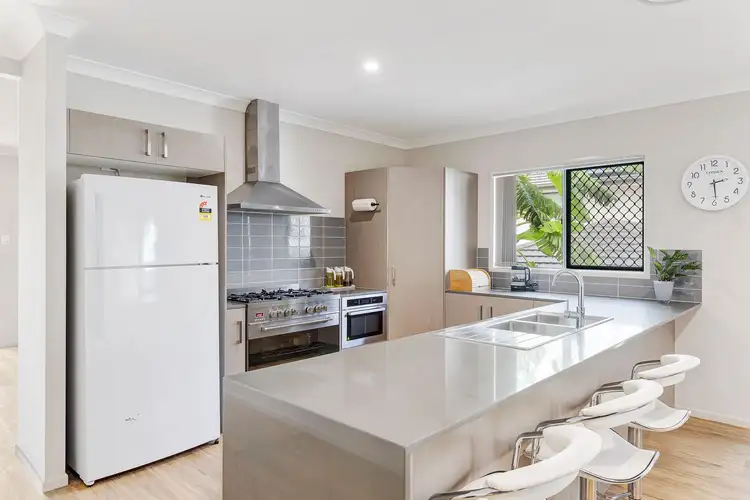 Third view of Homely house listing, 8 Amiable Place, Mcdowall QLD 4053
