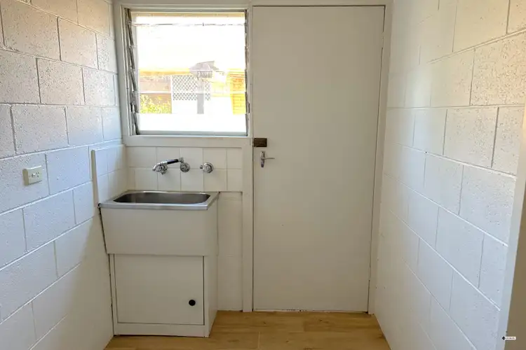 Fifth view of Homely unit listing, 2/201 Plummer Street, South Albury NSW 2640