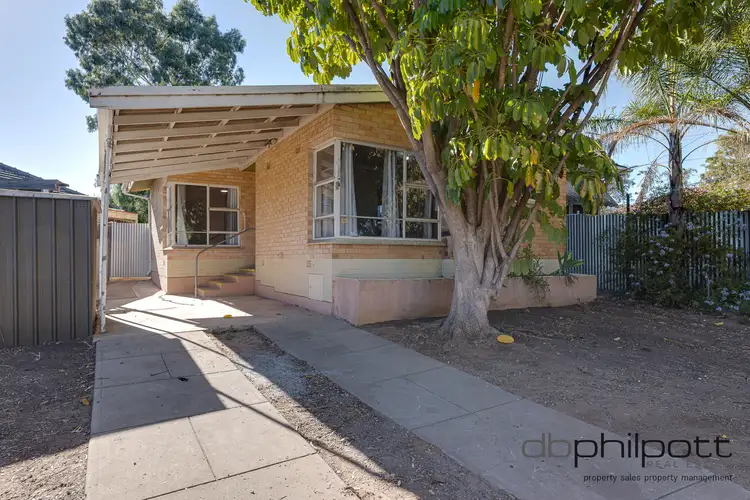 4 Kensington Crescent