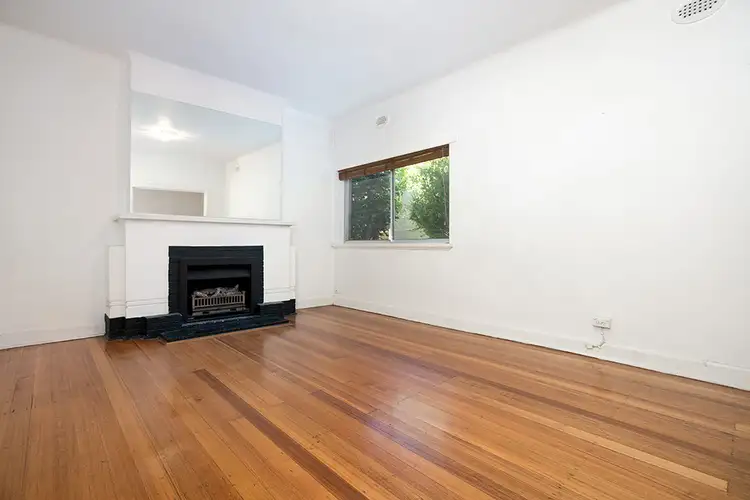 3/73 Marine Parade