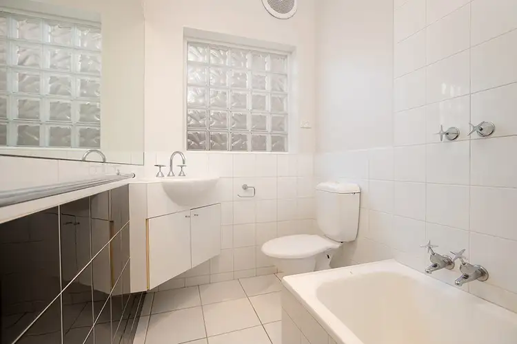 Fourth view of Homely apartment listing, 3/73 Marine Parade, Elwood VIC 3184