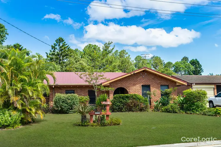 40 Golden Links Drive