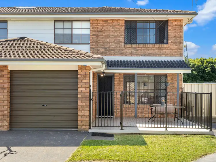 2/23 Adrian Close, Bateau Bay NSW 2261