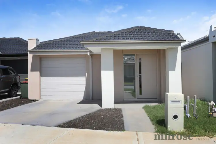 Second view of Homely house listing, 7 Timberton Way, Truganina VIC 3029