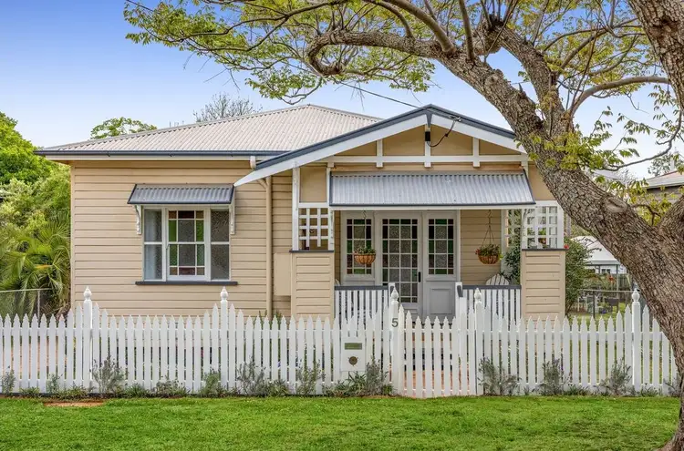5 Louisa St