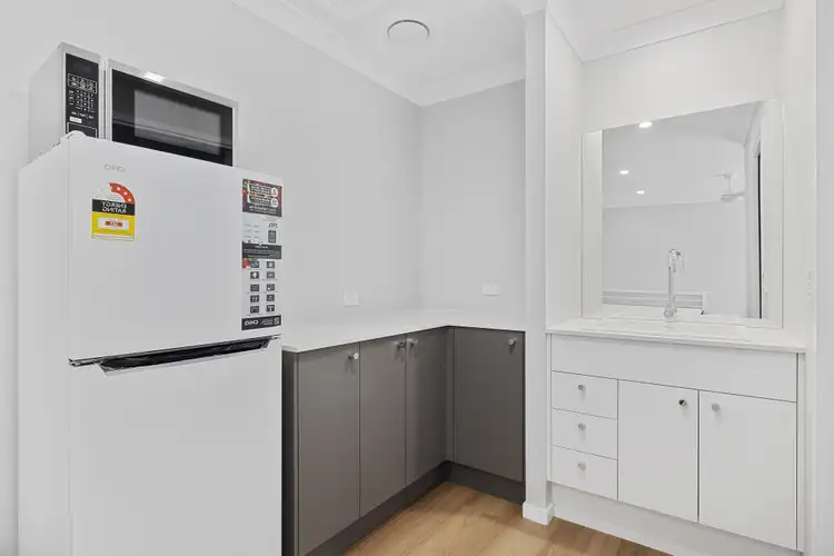 Third view of Homely studio listing, 4/5 Davies St, Oxley QLD 4075
