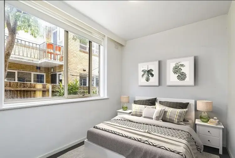 1/139 Hotham Street