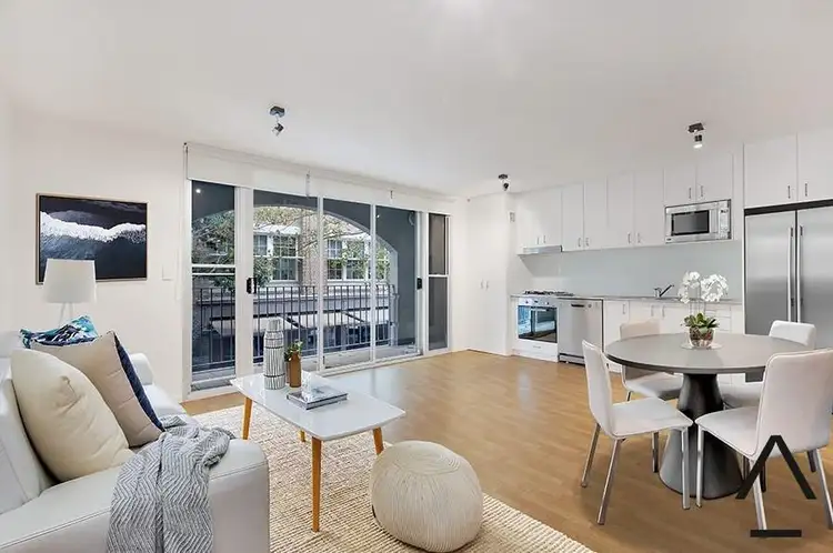 2/38-50 Mary Street