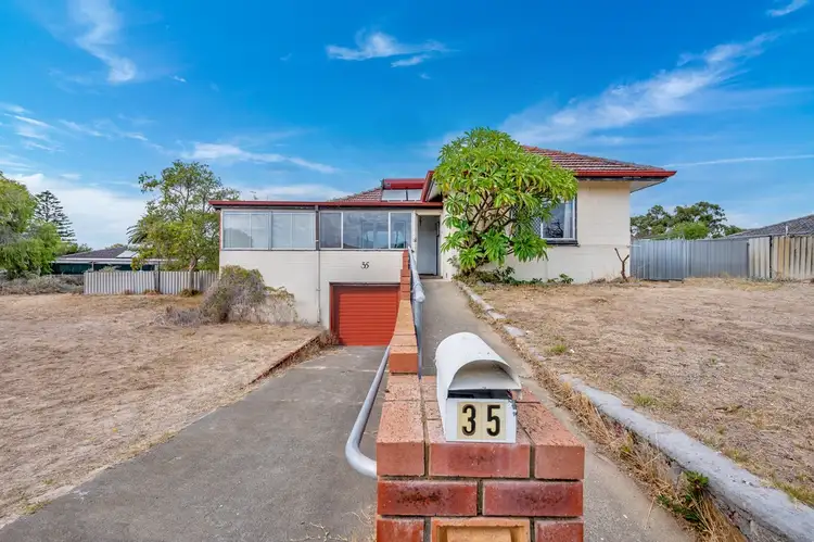 35 Liverpool Street, Shoalwater WA 6169