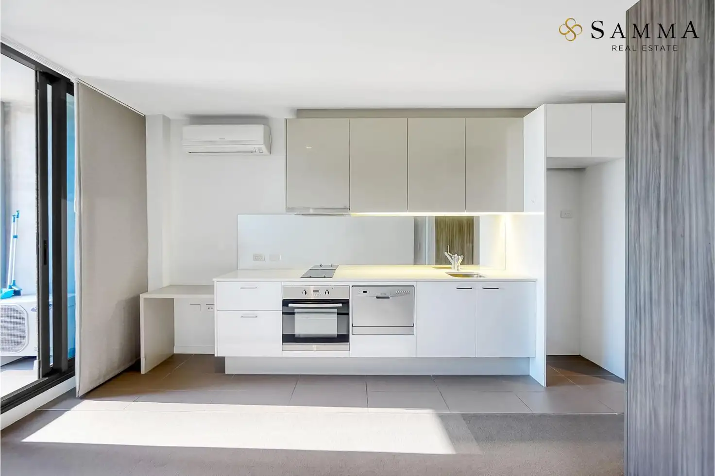 Main view of Homely studio listing, 4205S/220 Spencer St, Melbourne VIC 3000